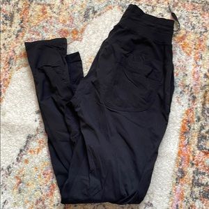 Lululemon joggers!